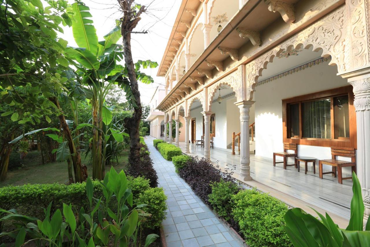 Hotel Sunbird Bharatpur Extérieur photo