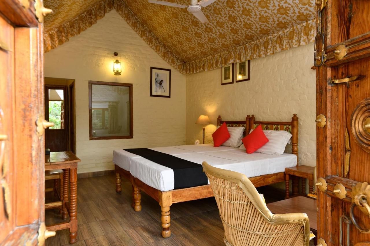 Hotel Sunbird Bharatpur Extérieur photo
