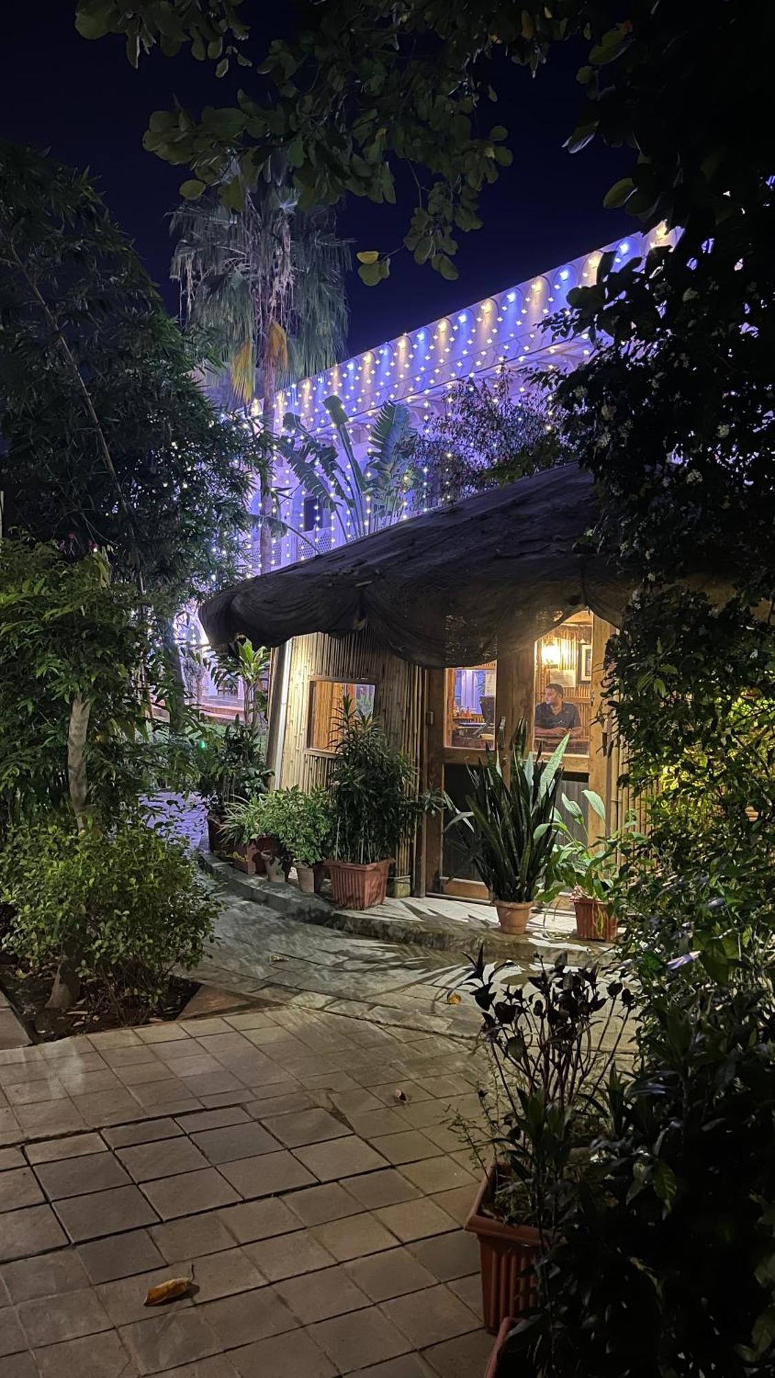 Hotel Sunbird Bharatpur Extérieur photo